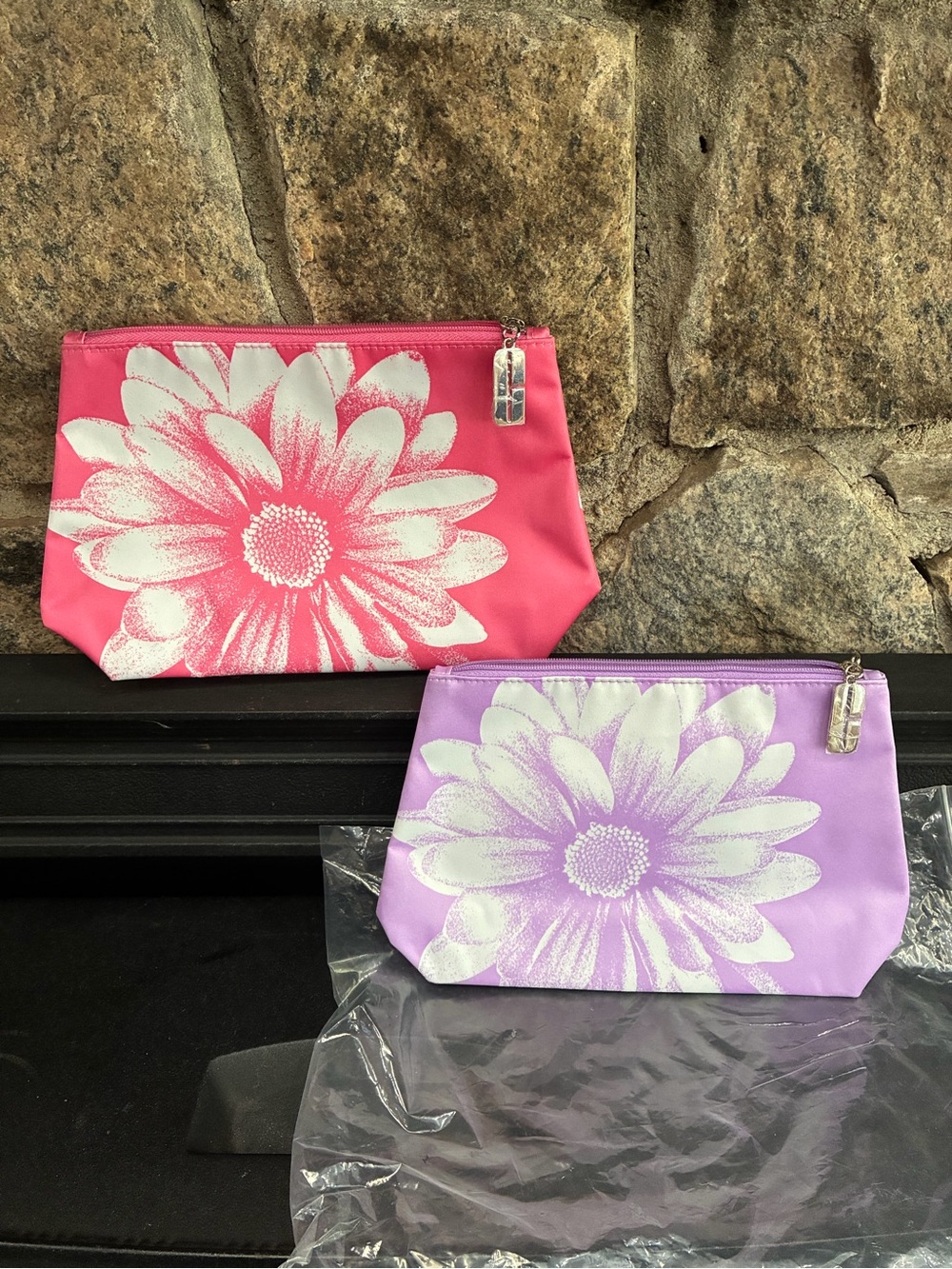 Clinique Daisy Flower Cosmetic Make Up Bag Case Pink Purple Lot Of 2 Brand New